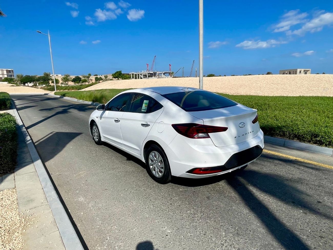 هيونداي إلانترا Comfort 1.6L