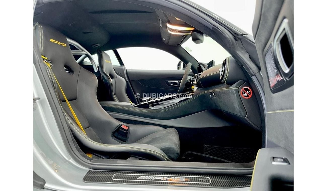 Mercedes-Benz AMG GTR 2020 Mercedes GT R PRO, Full Service History, Warranty, GCC