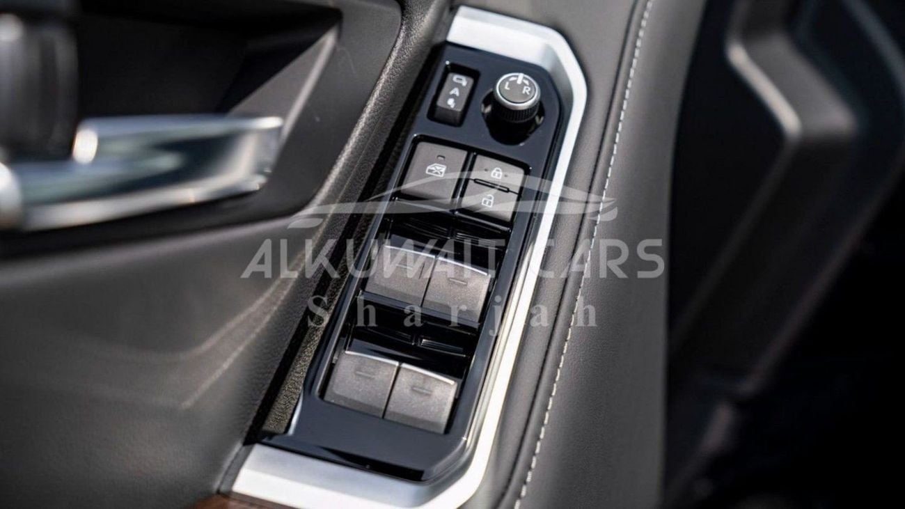 Toyota Land Cruiser TOYOTA LAND CRUISER LC300 VX 4.0P AT MY2025 Grey