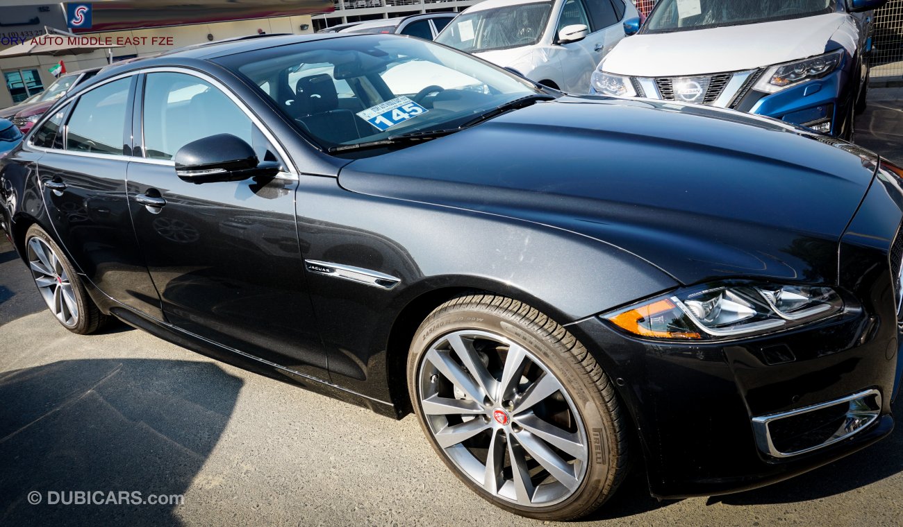 Jaguar XJ 3.0L V6 S/C Premium Luxury SWB AWD