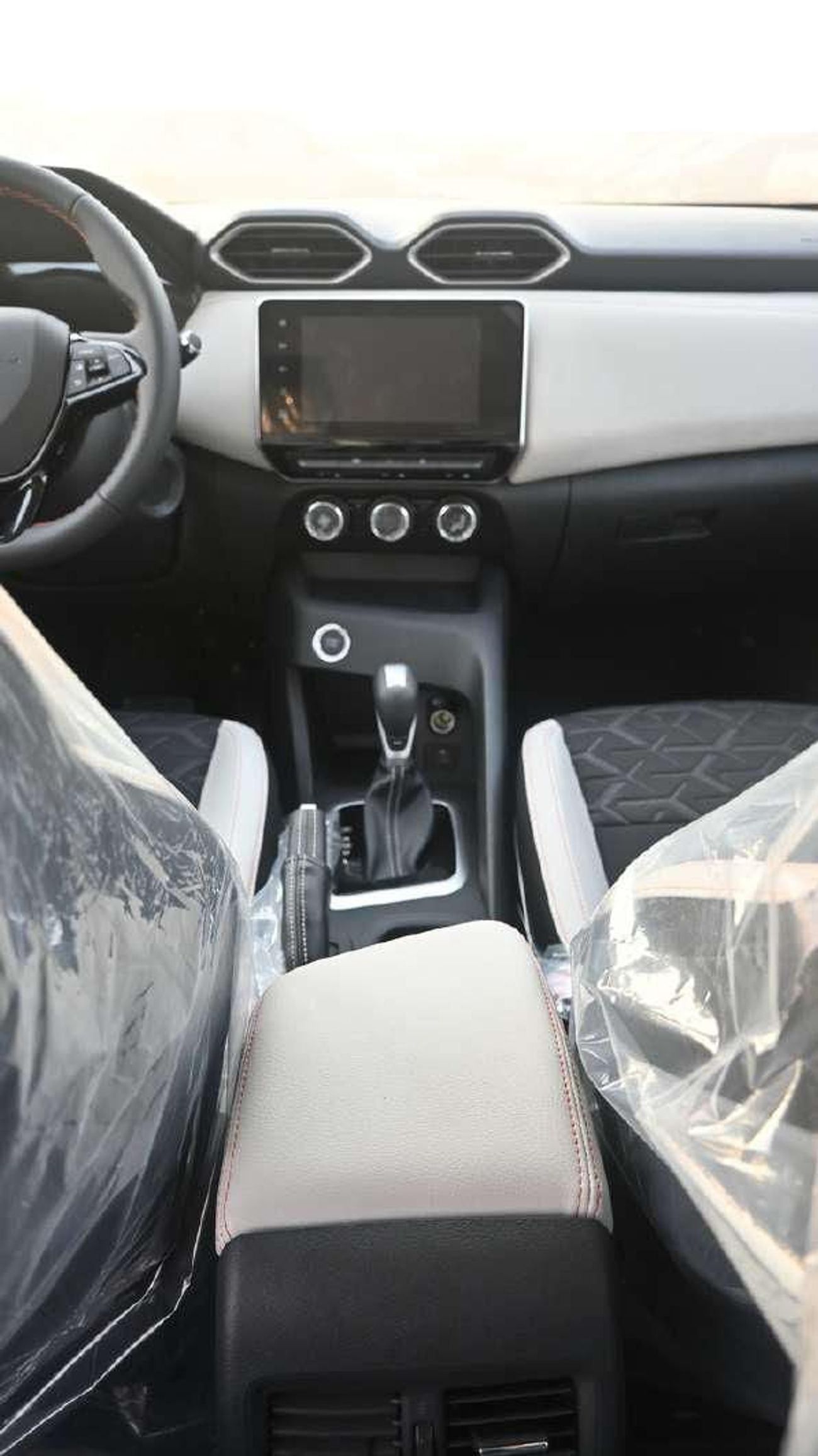 نيسان ماغنيت SL