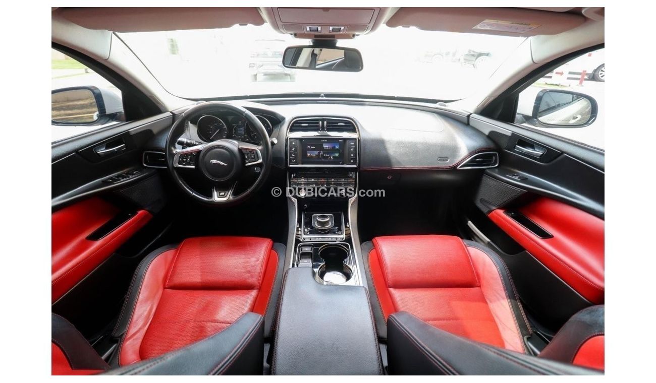 Jaguar XE Jaguar XE R-Sport 2017