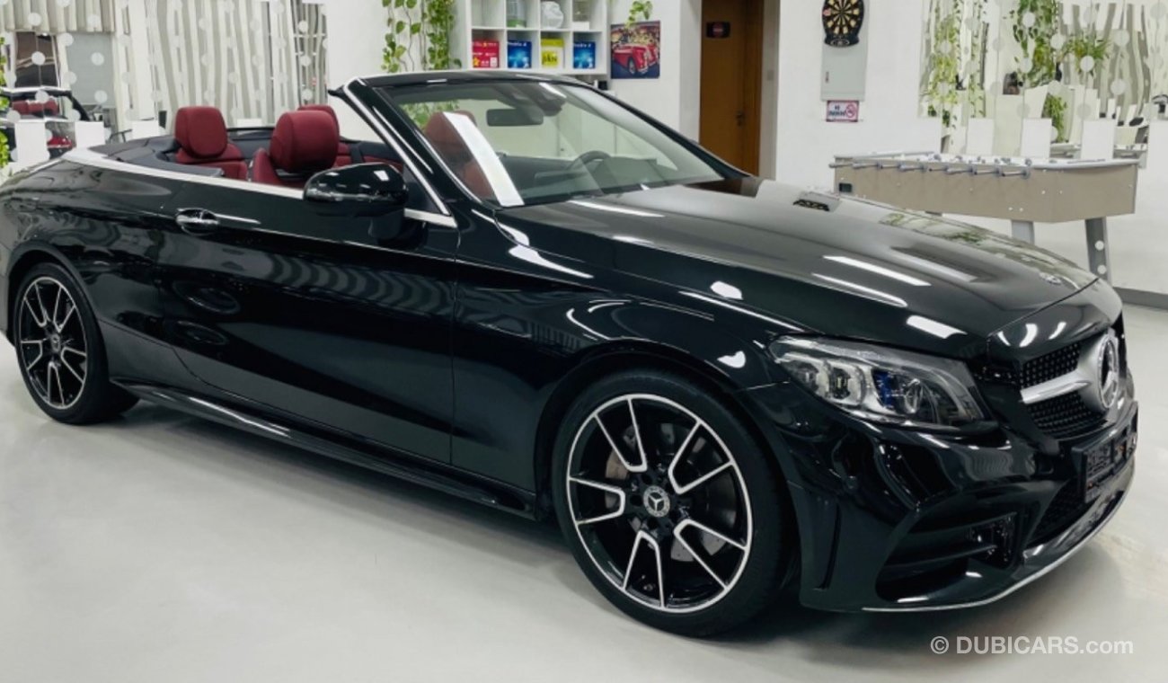 مرسيدس بنز C 300 كوبيه GCC .. FSH .. Original Paint .. Perfect Condition .