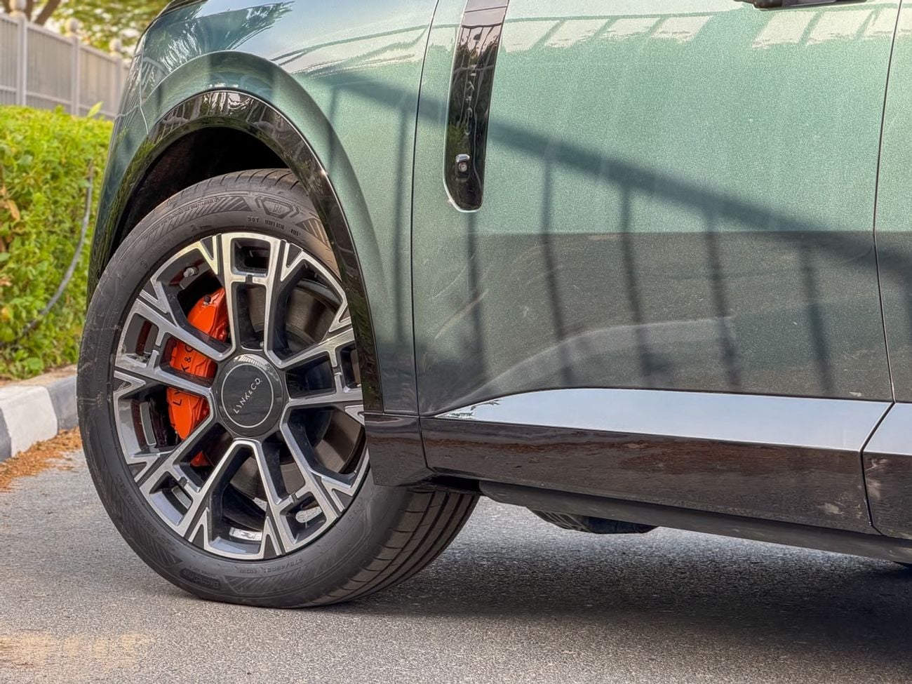 Lynk & Co 900