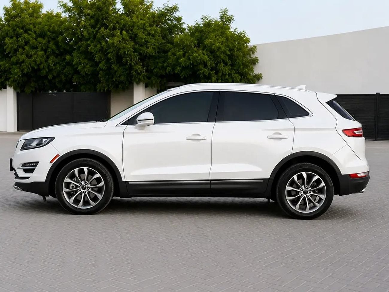Lincoln MKC PREMIER 717 P.M | Pristine Premiere | GCC Specs | Low Mileage