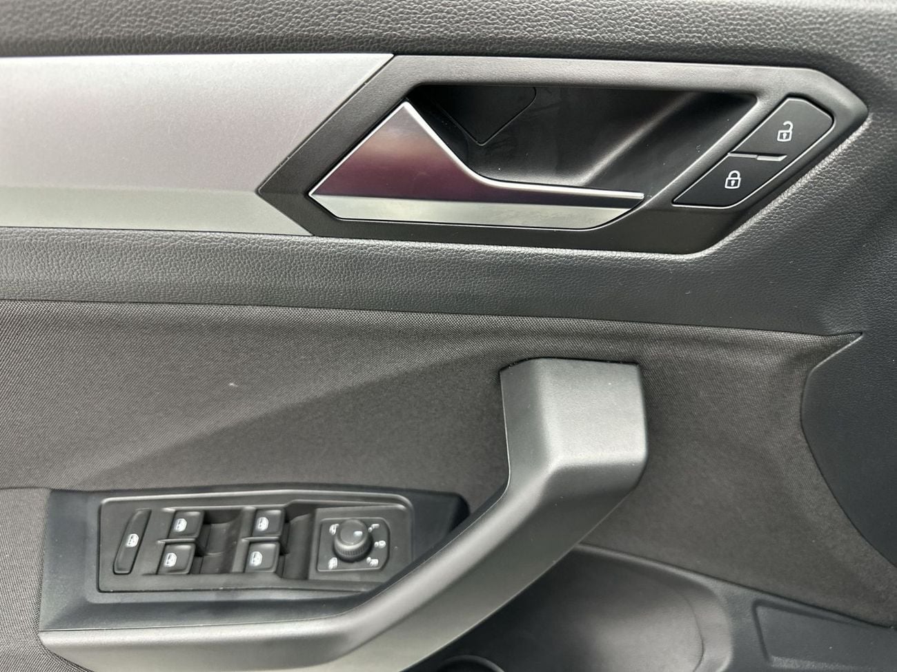 Volkswagen T ROC Life 1.4L (Ref#98941)