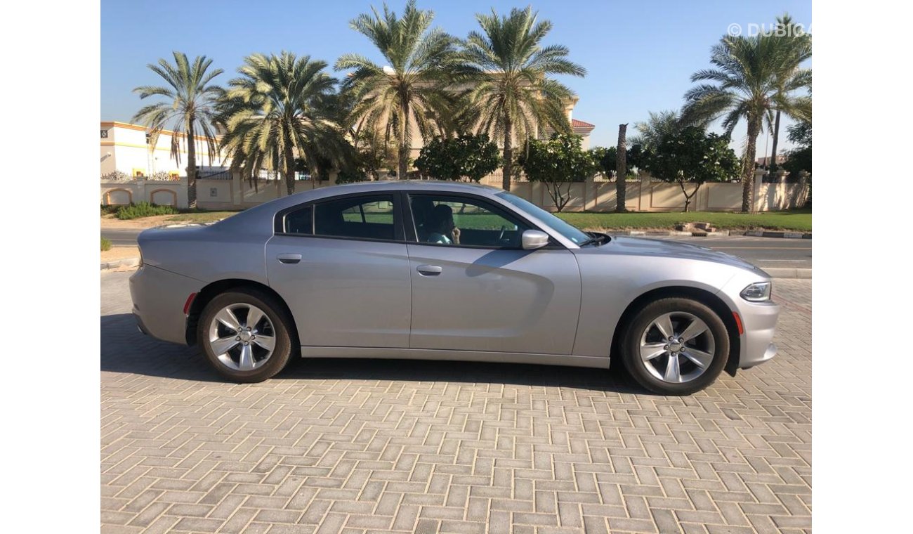 Dodge Charger OFFER PRICE ! CHARGER GCC 790 X 60 0% DOWN PAYMENT ,MID OPTION