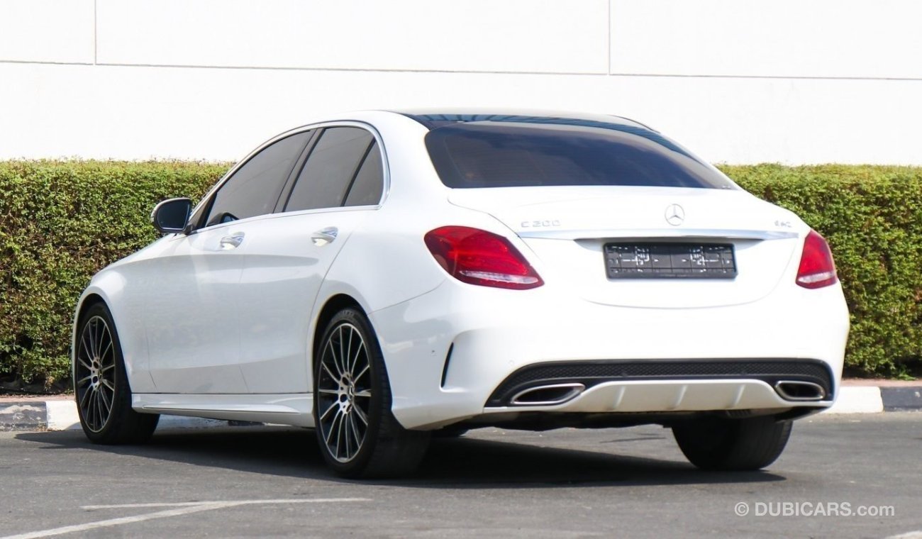 Mercedes-Benz C200 AMG LINE GCC Under Warranty