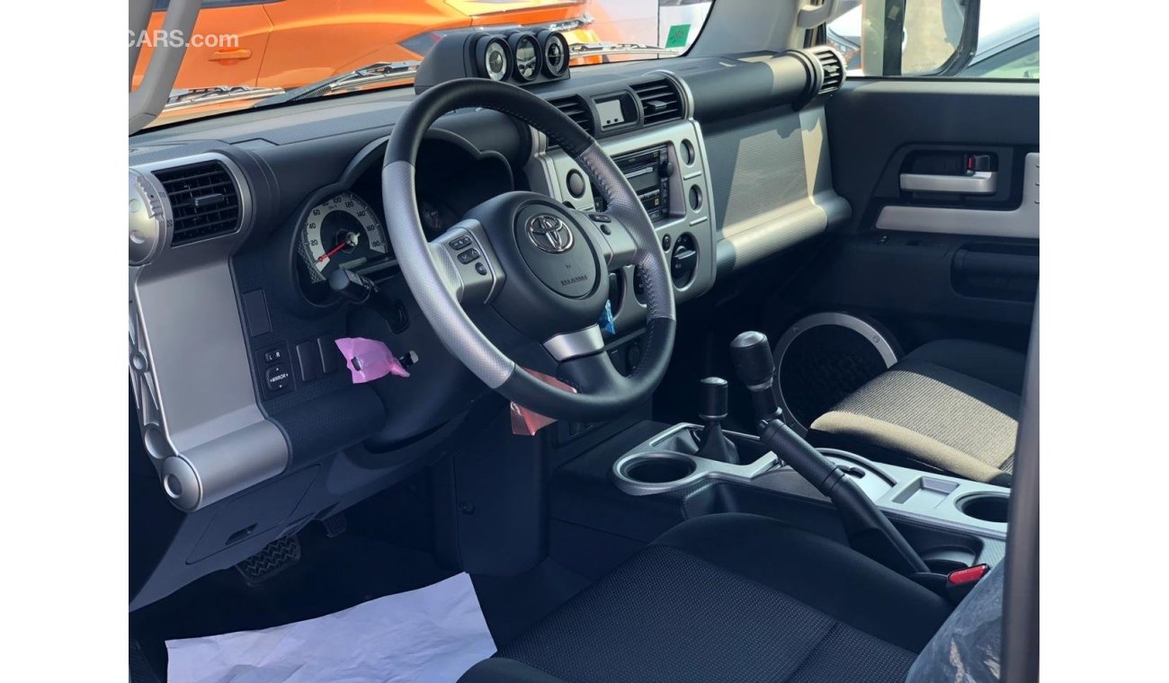 Toyota FJ Cruiser STD JBL SYSTEM