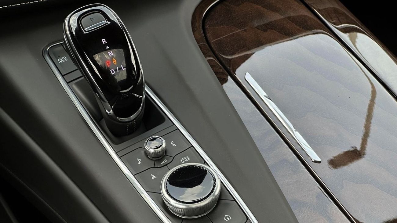 كاديلاك إسكالاد Sport Platinum 6.2L V8 For Export