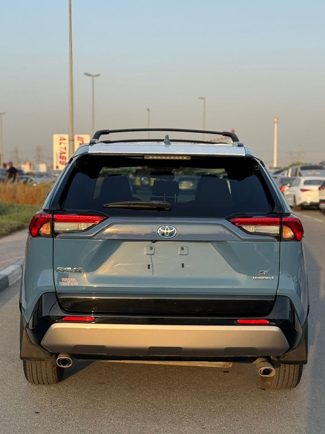 تويوتا راف ٤ SE Hybrid 2.5 L 2023 model