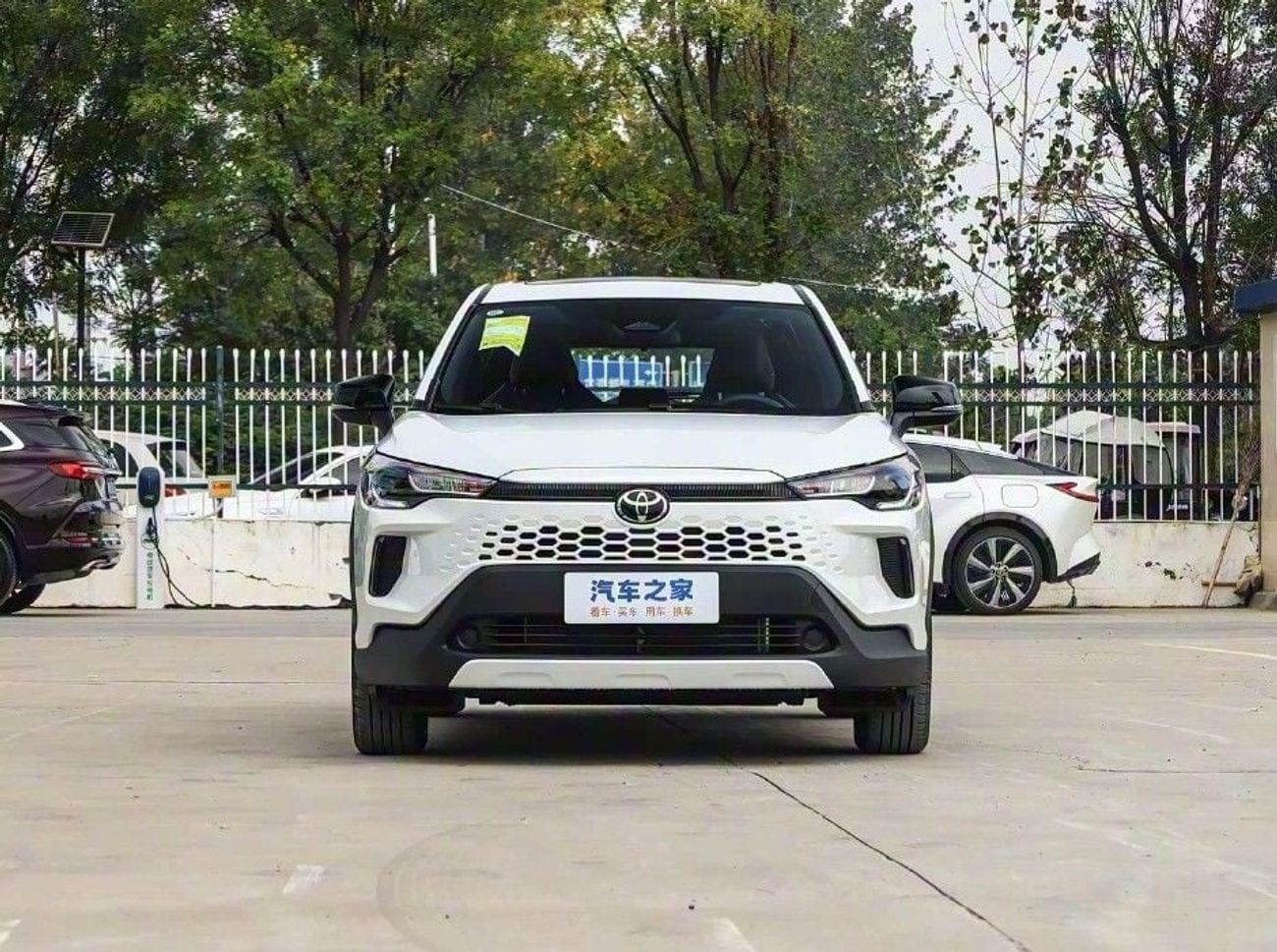 تويوتا كورولا كروس GLI TOYOTA COROLLA CROSS ELITE EDITION - 2.0L - HYB - AT - 2026 MY