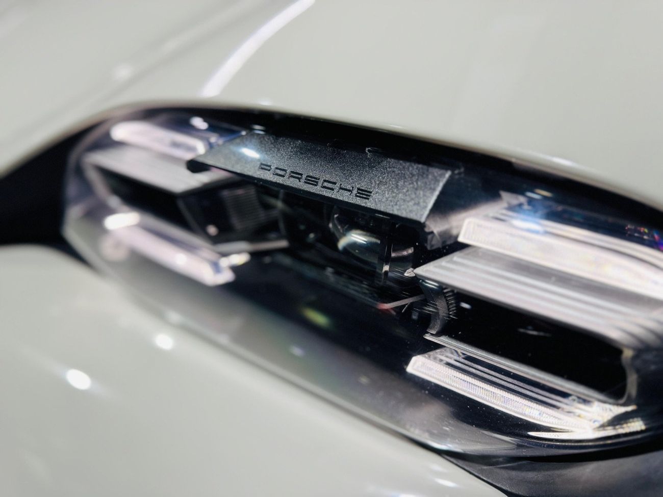 بورش تايكان 4S