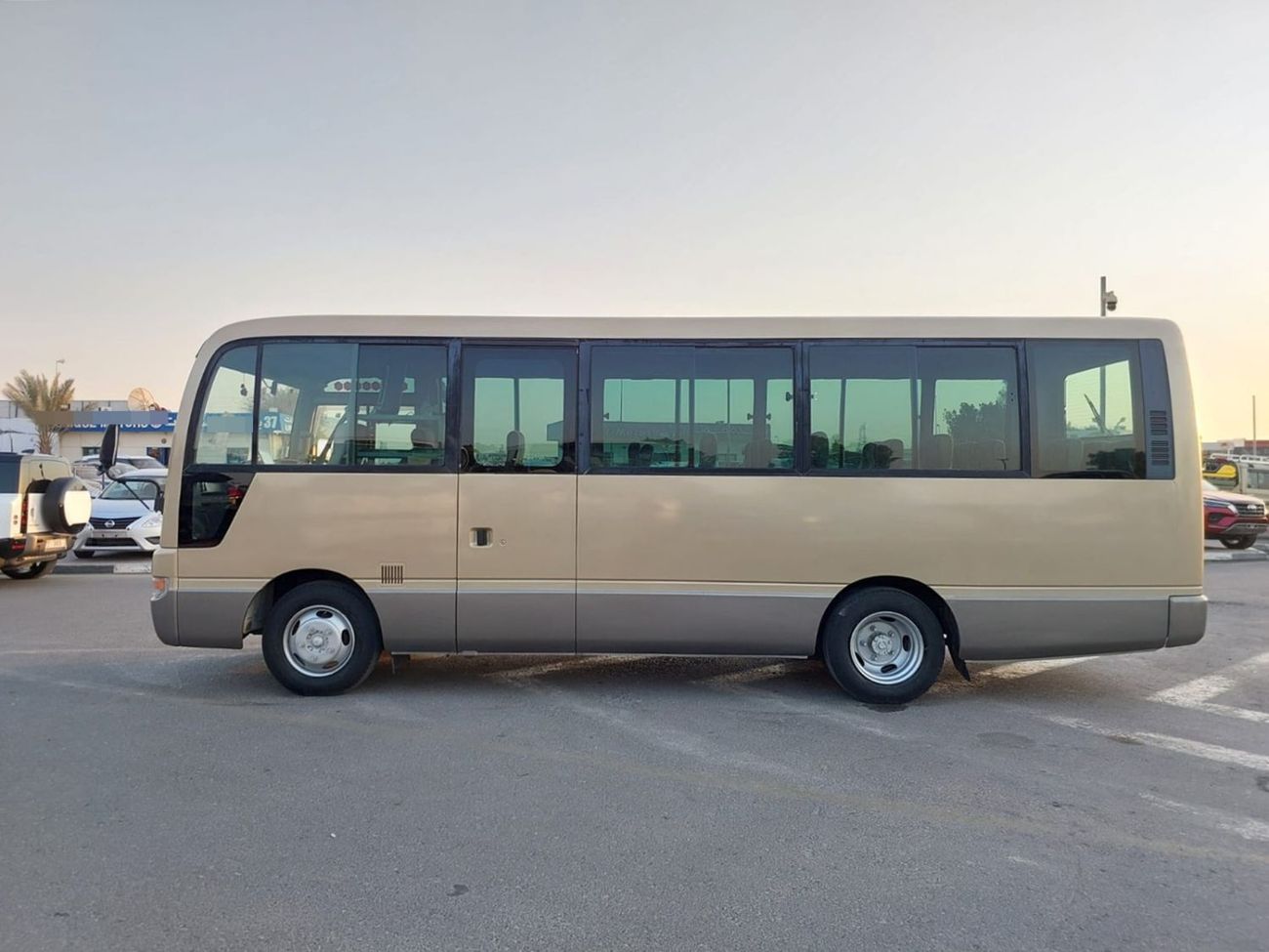 Nissan Civilian NISSAN CIVILIAN BUS RHD 1999 MODEL 4.1 L DIESEL  AUTOMATIC(PM00617)