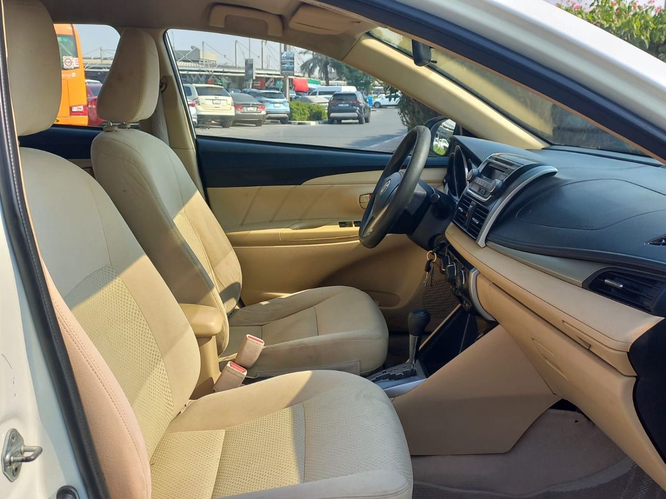 تويوتا يارس E 1.5L (109 HP)