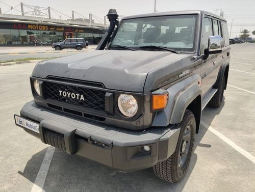 Toyota Land Cruiser 70 2024 Toyota Land Cruiser LC76 LX 5-Door Hardtop 4.5L V8 Diesel M/T 4x4 Only For Export