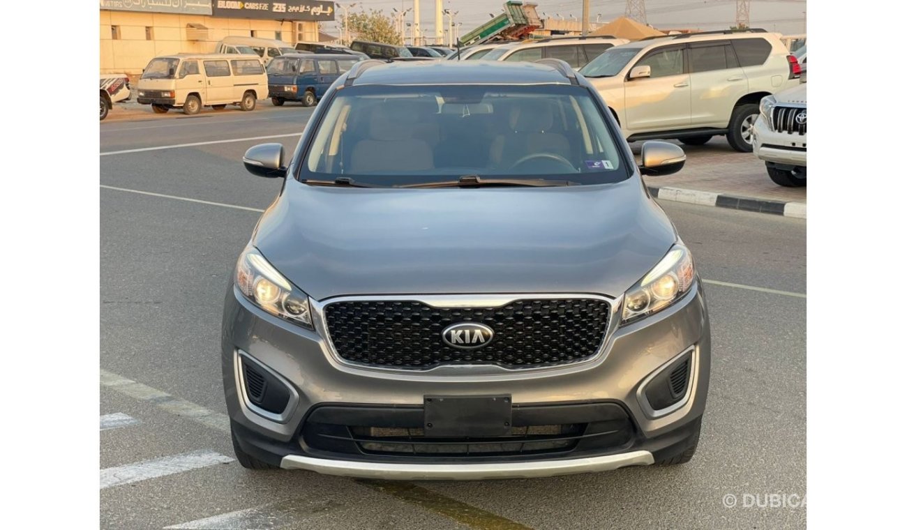 كيا سورينتو Clean Title* 2017 Kia Sorento LXS 3.3L V6 - AWD 4x4 - Full 7 Seater - Accident Free -  UAE PASS