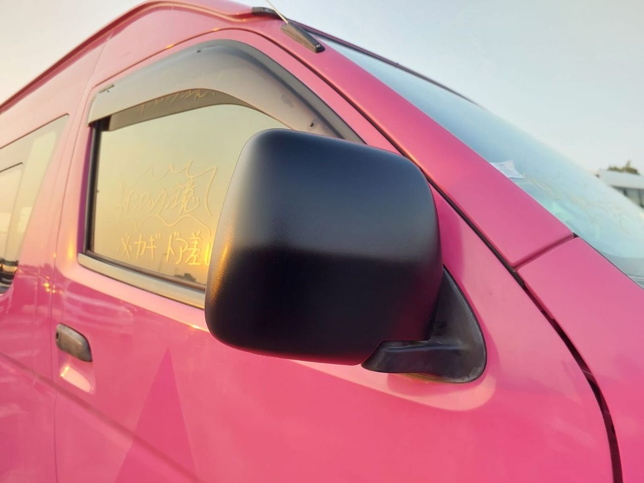 Toyota Hiace TOYOTA HIACE VAN RHD 2017 MODEL 2.7 L PETROL AUTOMATIC(PM80878)