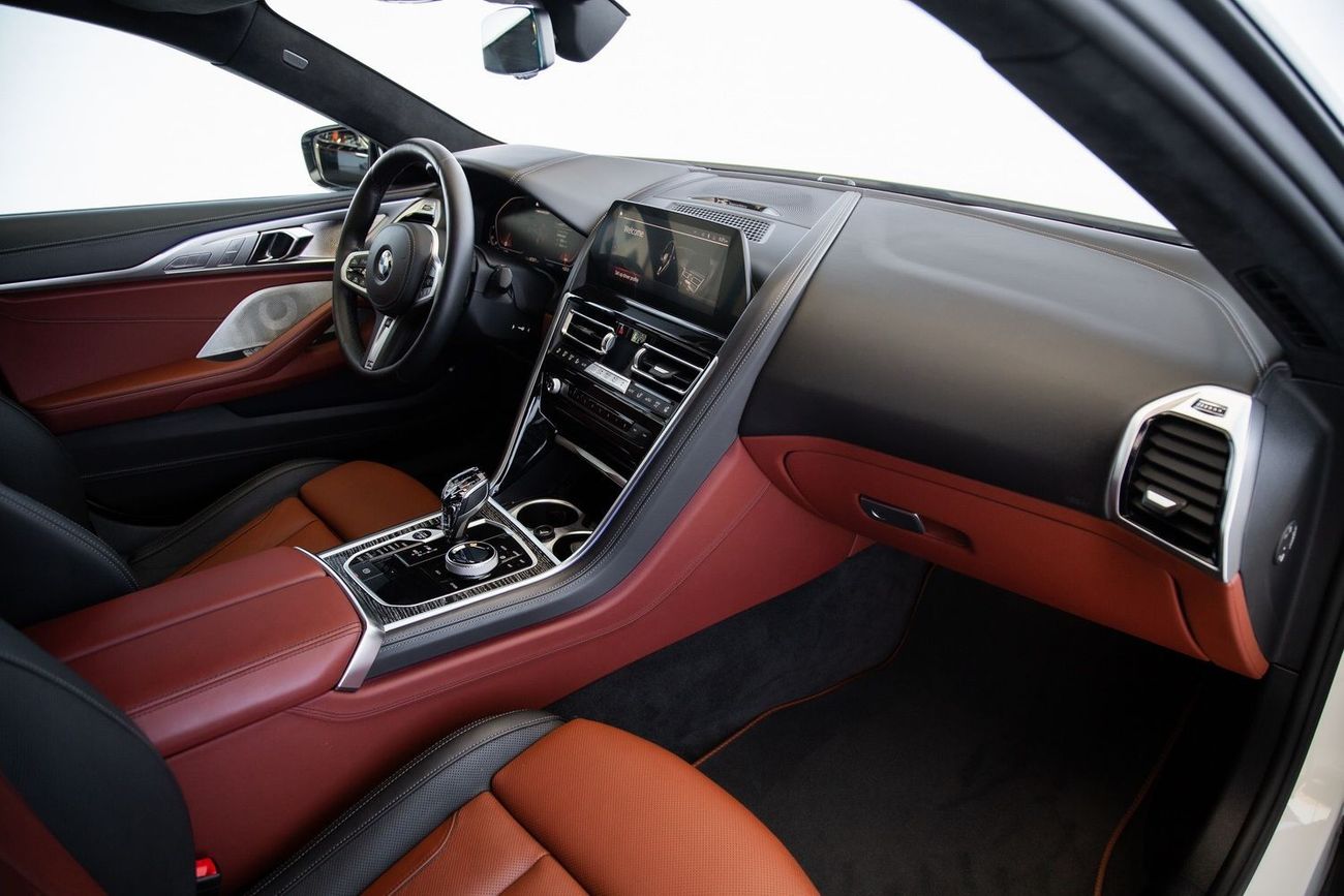 بي أم دبليو M850i