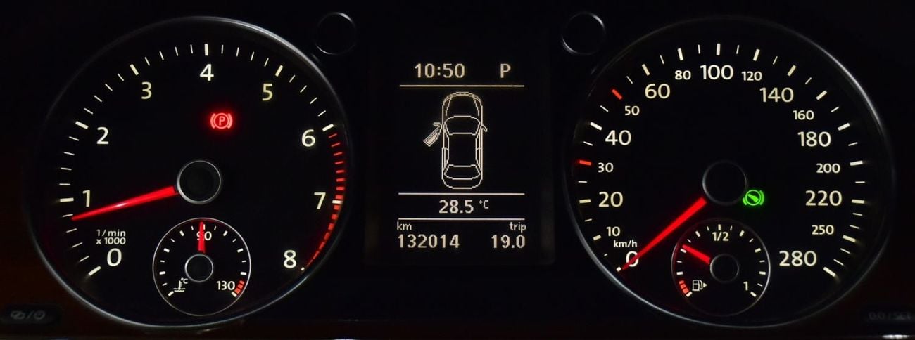 فولكس واجن CC EXCELLENT DEAL for our Volkswagen CC ( 2015 Model ) in Brown Color GCC Specs