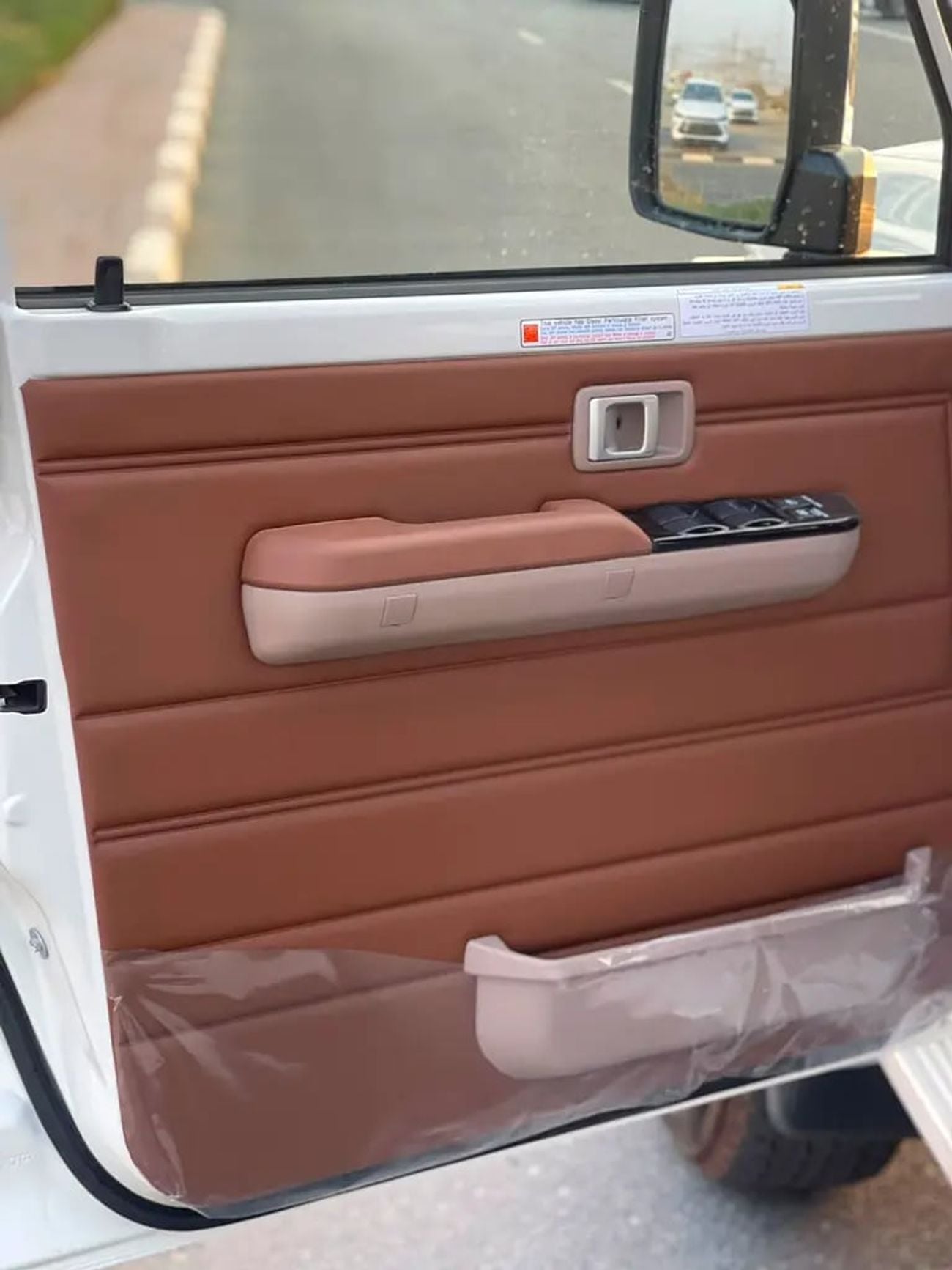 تويوتا لاند كروزر 70 HT VXR LC 76 LX 4.0L A/T GCC Specs SAUDI