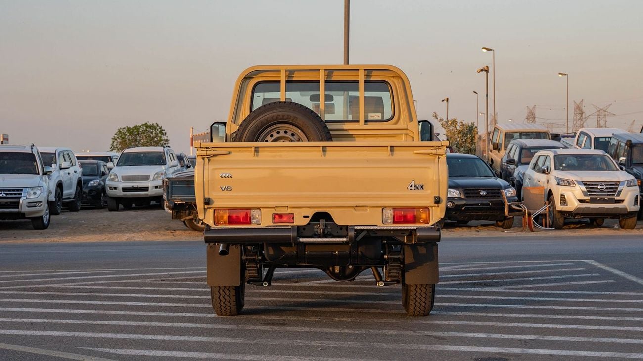 Toyota Land Cruiser Pick Up 2025 Toyota Land Cruiser LC 79 SC 4.0L AT Petrol Basic with Fridge (Beige)