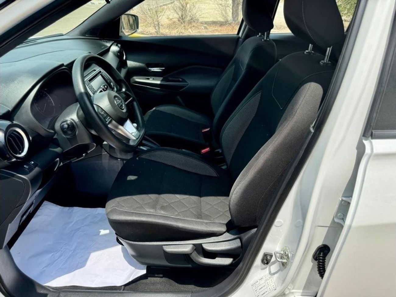 Nissan Kicks SV 2020 1.6L GCC (760/-Monthly)