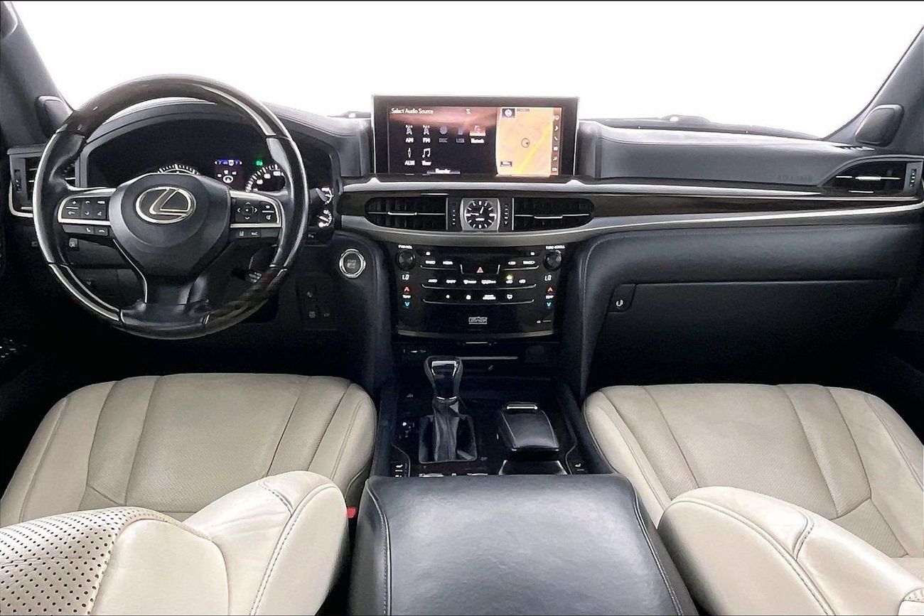 Lexus LX 570 Signature | National Day Celebration | Guaranteed Warranty | 0 Down Payment