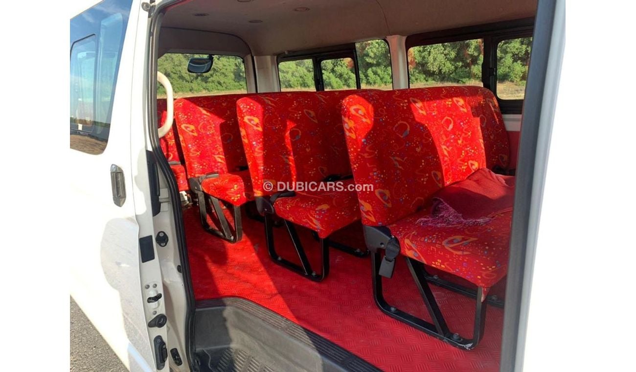 تويوتا هاياس تويوتا هايس 2015 مواصفات خليجي 14 راكب بحاله ممتازه