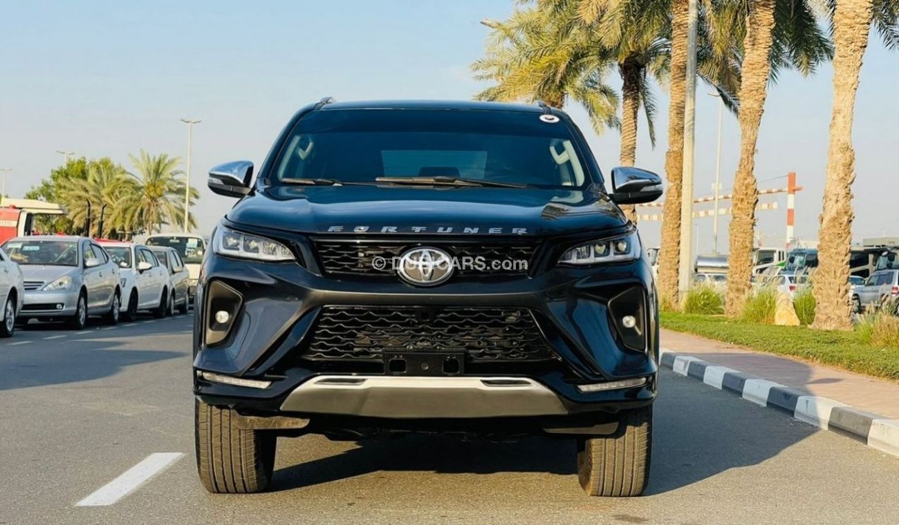 Toyota Fortuner | FACELIFTED TO 2023 | GCC SPECS | 4WD | LEATHER INTERIOR |
