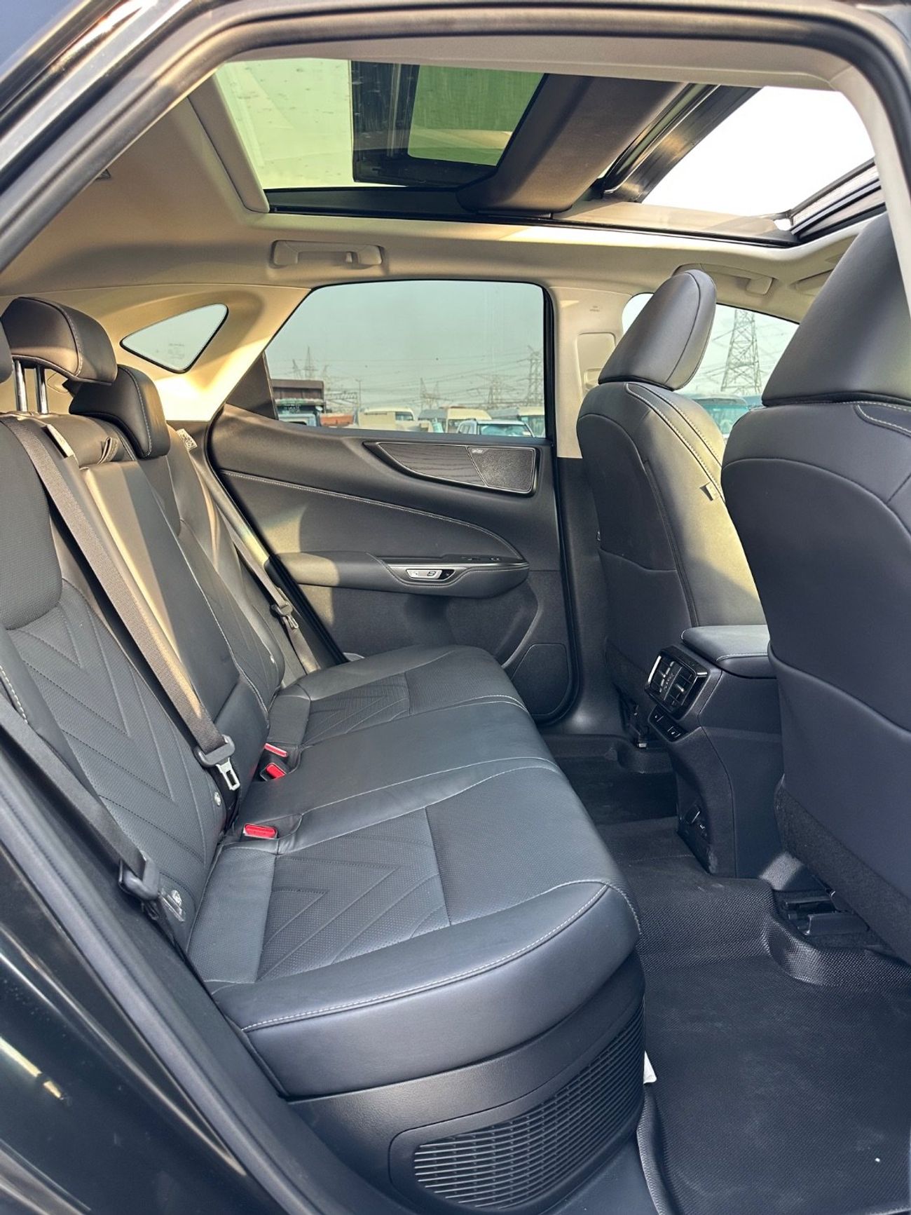 Lexus NX350h Hybrid platinum Full Option panoramic, 360 camera