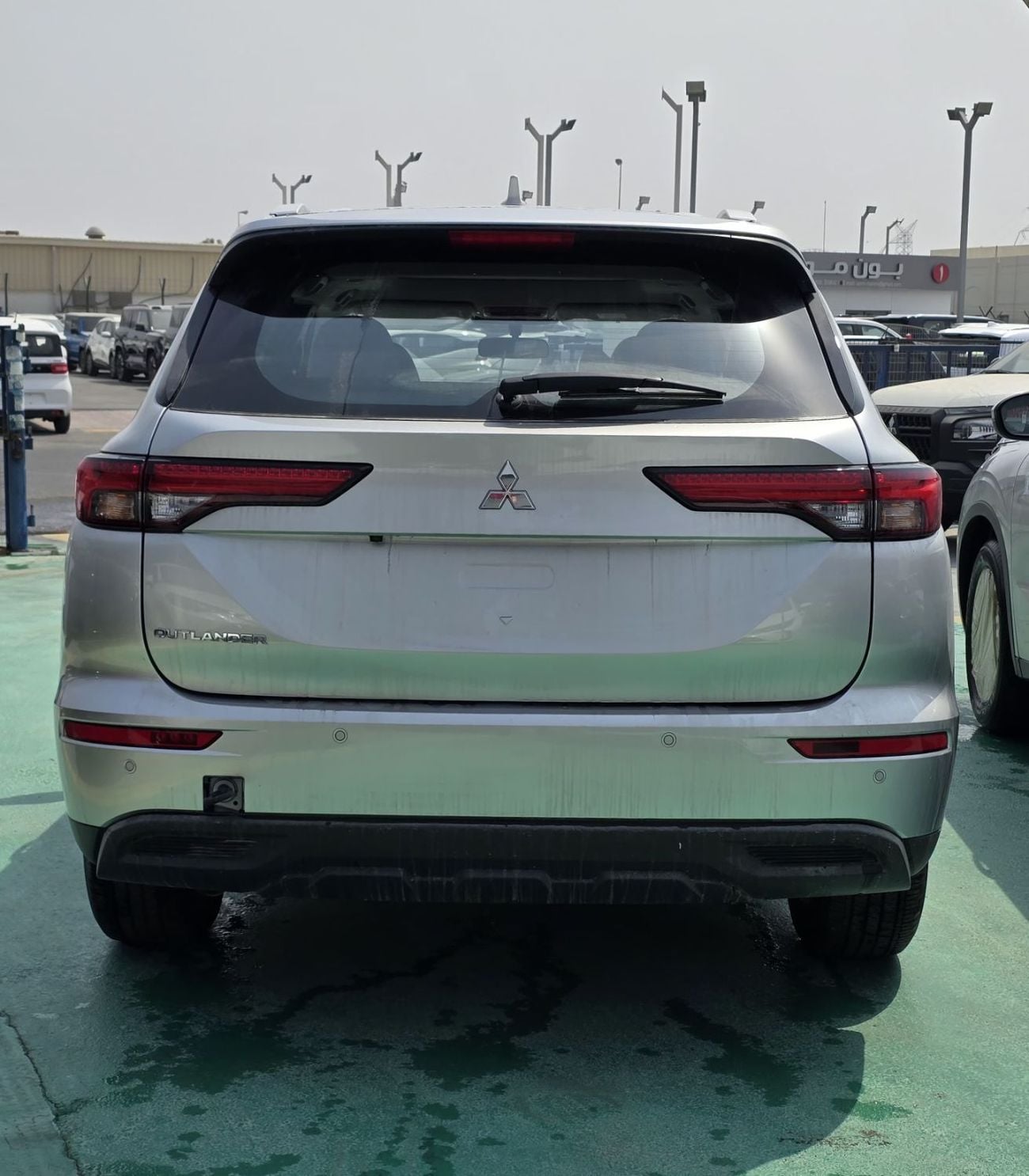 Mitsubishi Outlander GLX Basic 2.4L (5 Seater)