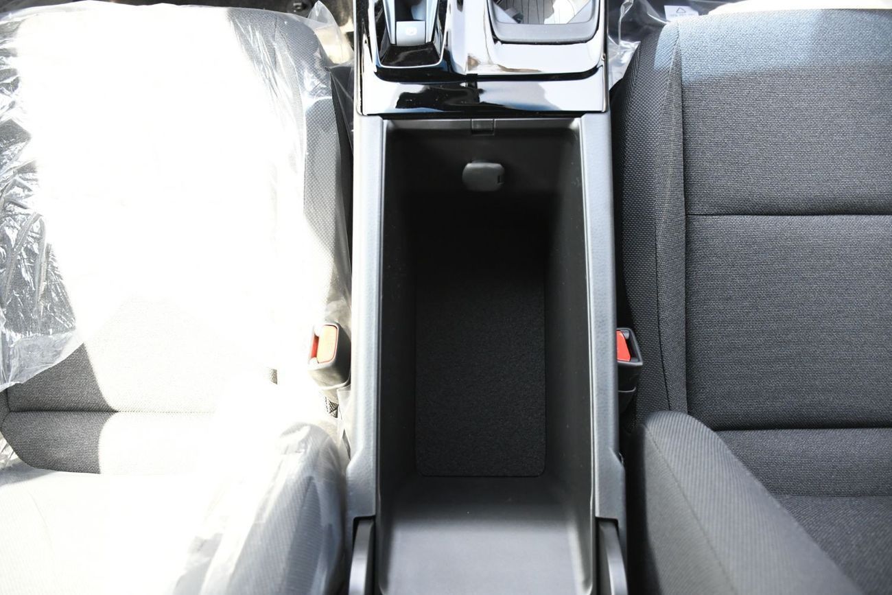 Toyota Camry LE 2.5L with Wireless Charger ( Ready Stock )