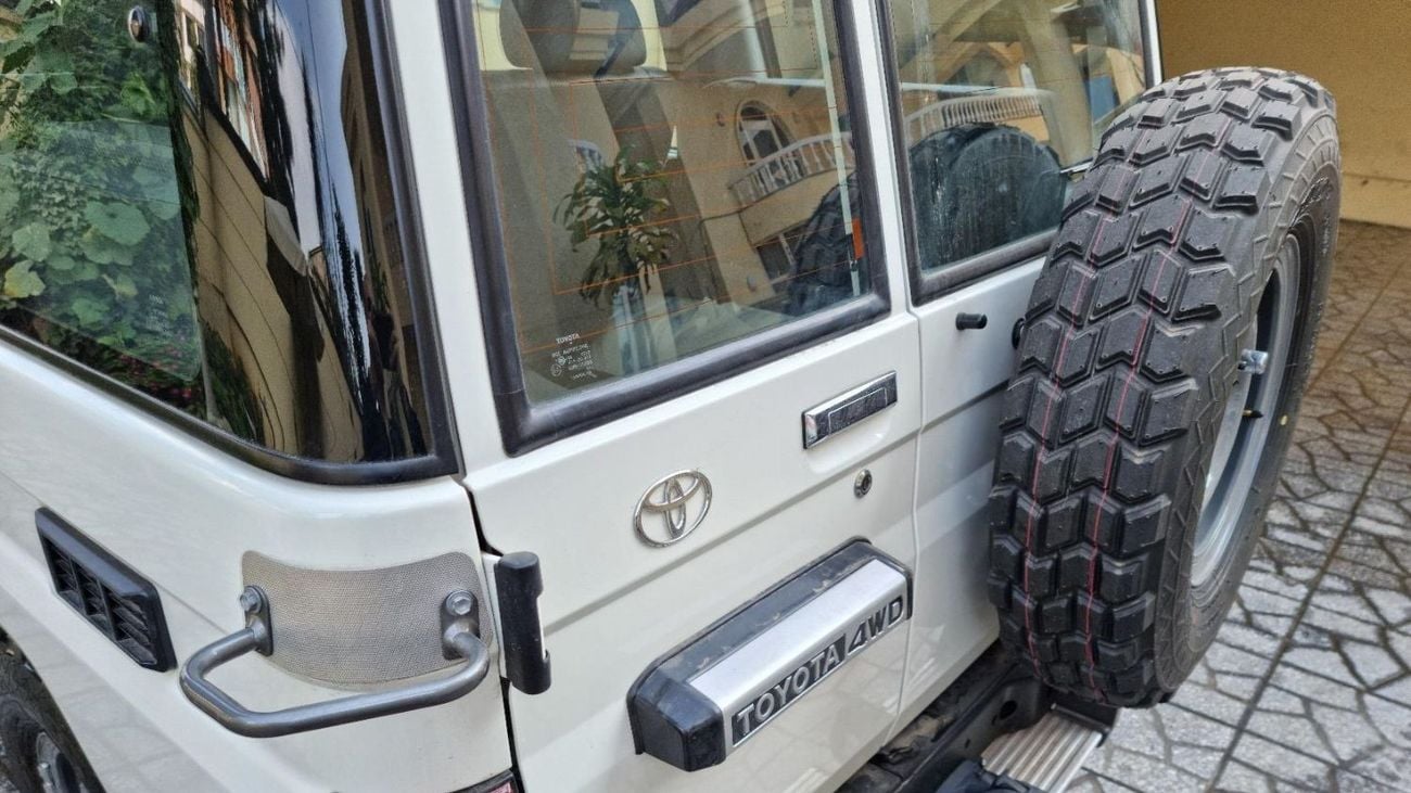 Toyota Land Cruiser 70 HZJ76 4.2L Diesel 2023YM Brand New [OPEN DESTINATION EXPORT]