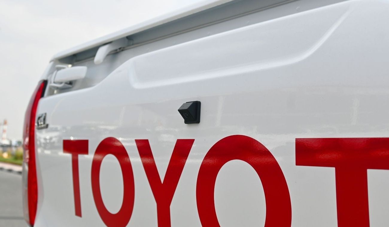 تويوتا هيلوكس Toyota Hilux 2025 2.7L Petrol 4 Cylinders Wheel size 17 inch Single Cab Manual  4WD