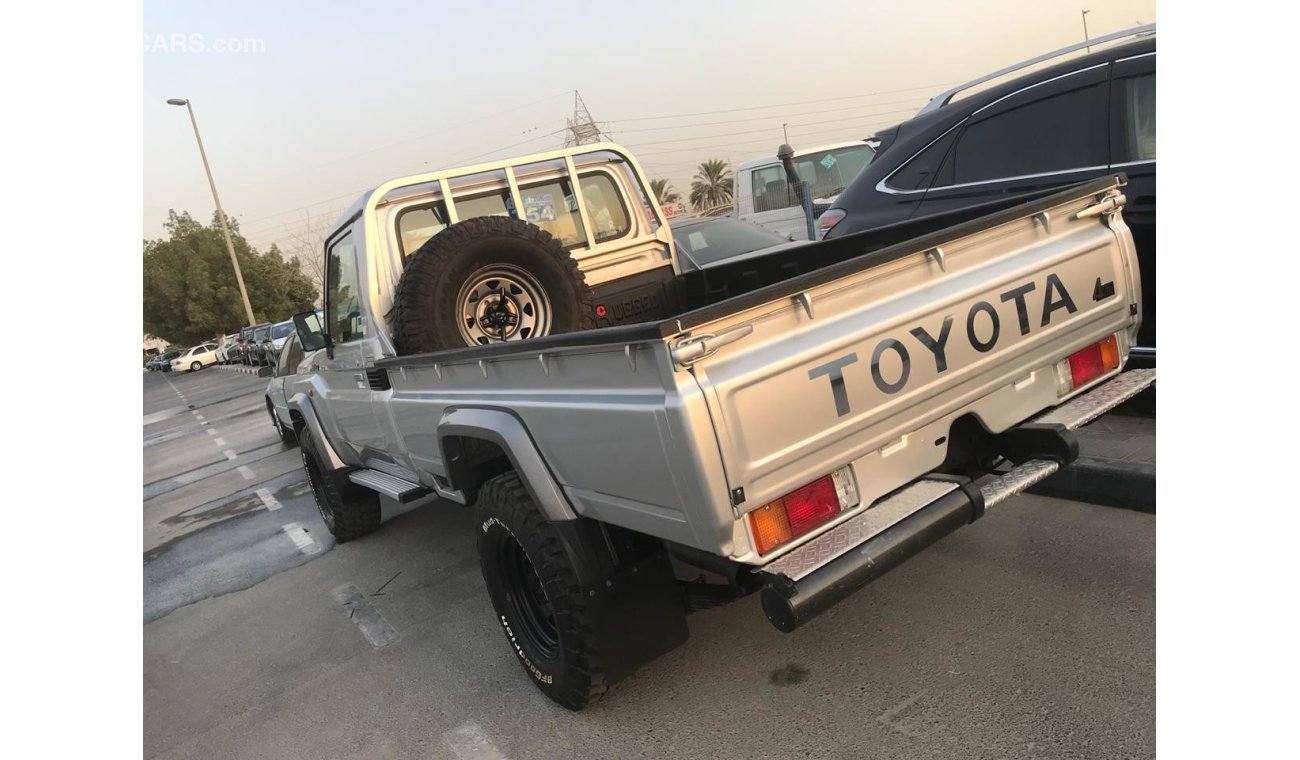 Toyota Land Cruiser Pick Up RIGHT HAND DRIVE