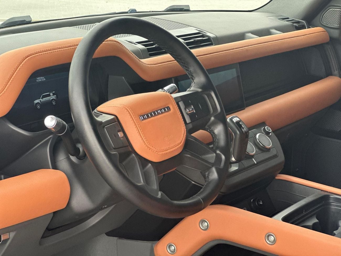 Land Rover Defender P400 110 HSE 3.0L (5 Seater)