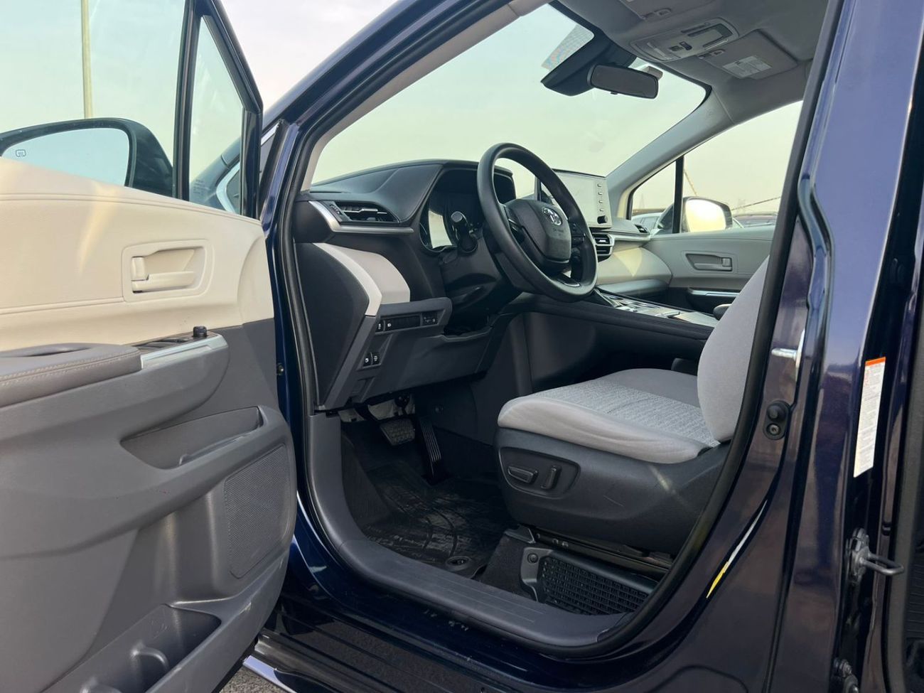 تويوتا سيينا 