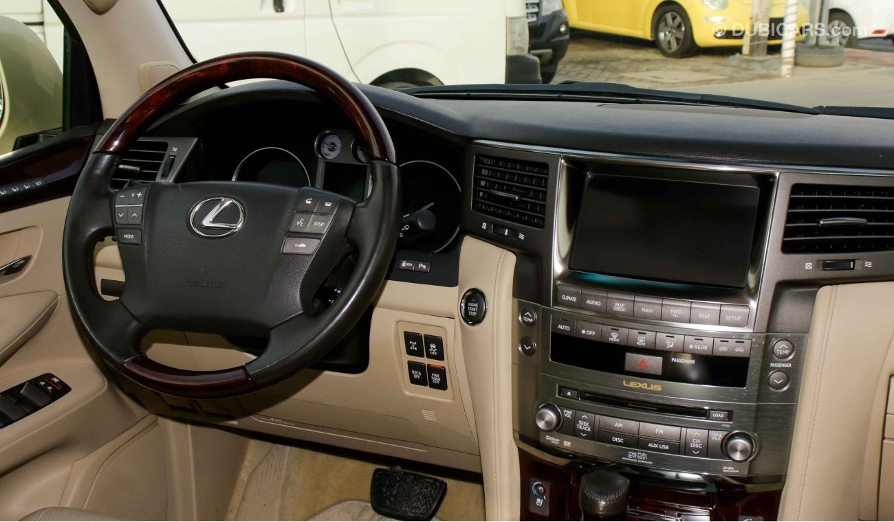 Lexus LX570