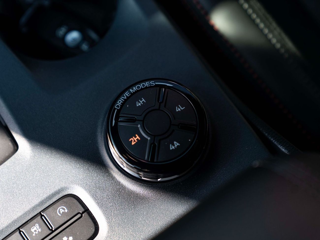 Ford Ranger Raptor AED 3,932 PM • RANGER RAPTOR • ONLY 4,000 KMS • FORD WARRANTY AND SERVICE CONTRACT UNTILL 2029