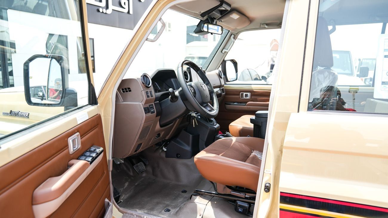 Toyota Land Cruiser Pick Up  LC79 DC 2.8L DSL FULL AT