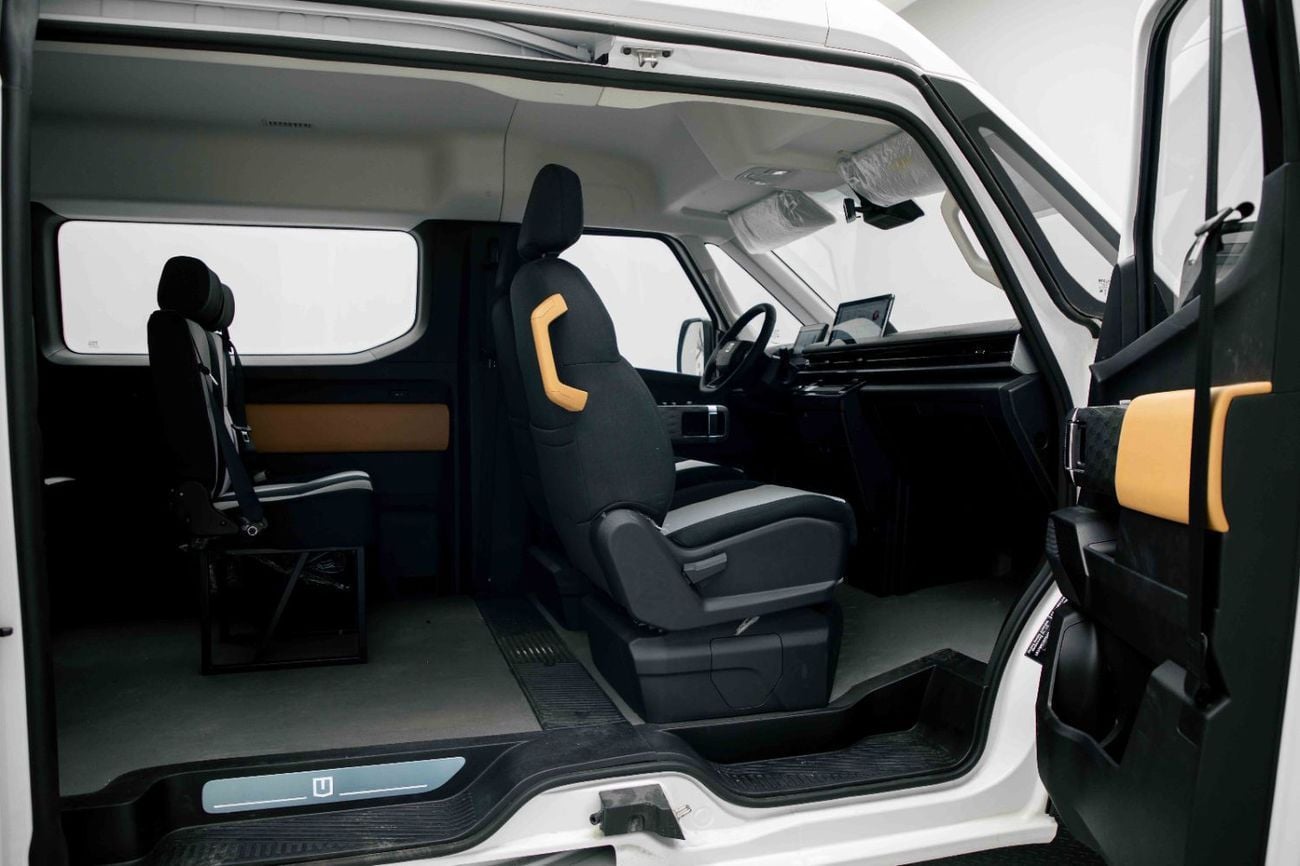 Geely Farizon Super Van - White Inside Black | Export Only