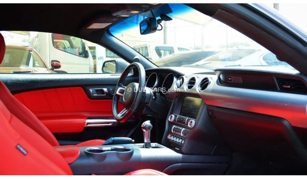 Ford Mustang EcoBoost EcoBoost Mustang V4 2.3L 2020/Shelby Kit/Leather Interior/Excellent Condition