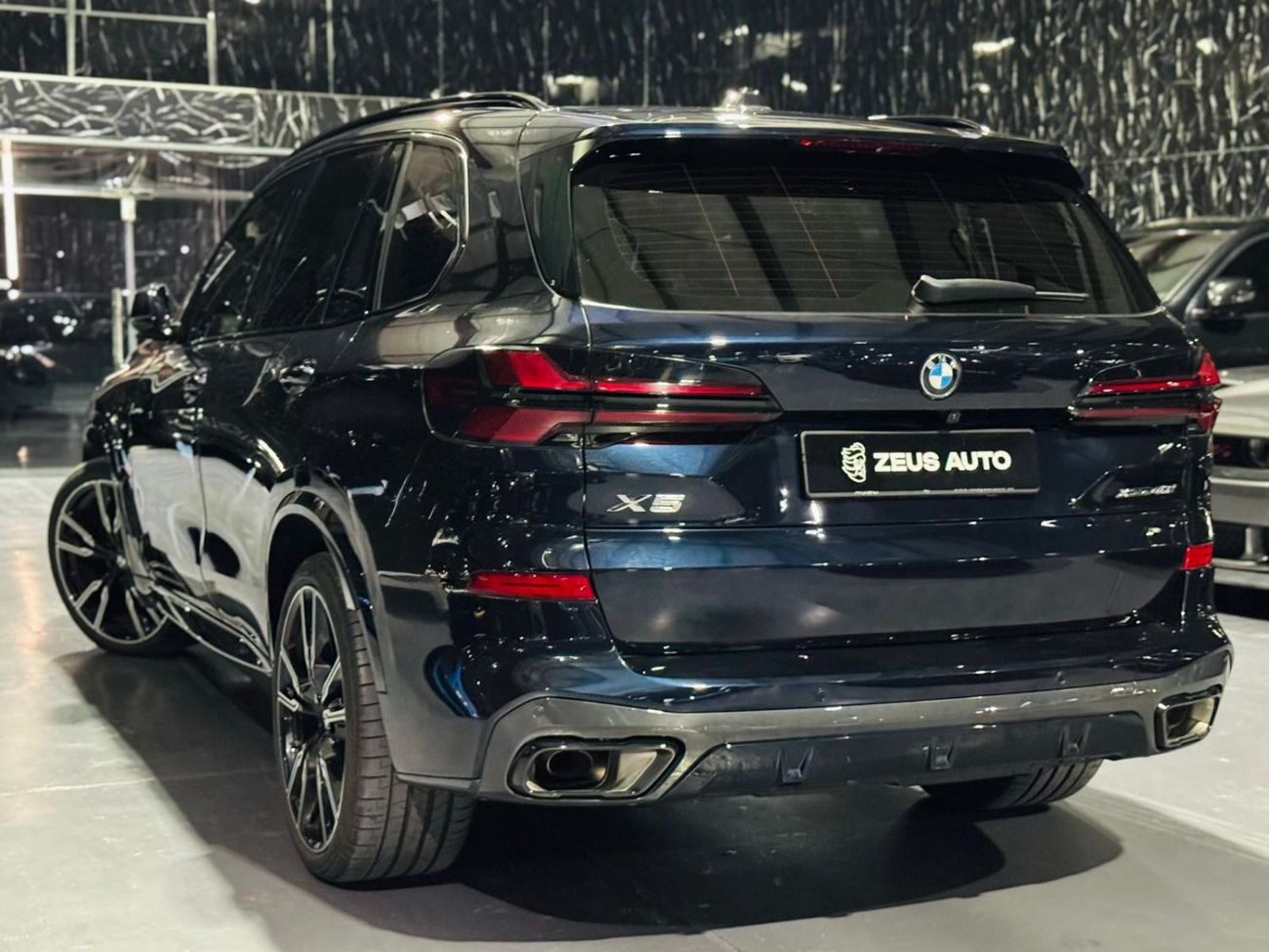 بي أم دبليو X5 40i M Sport 3.0L 2024 BMW X5, 2029 BMW Warranty + Service Pack, Fully Loaded, Very Low Kms, GCC