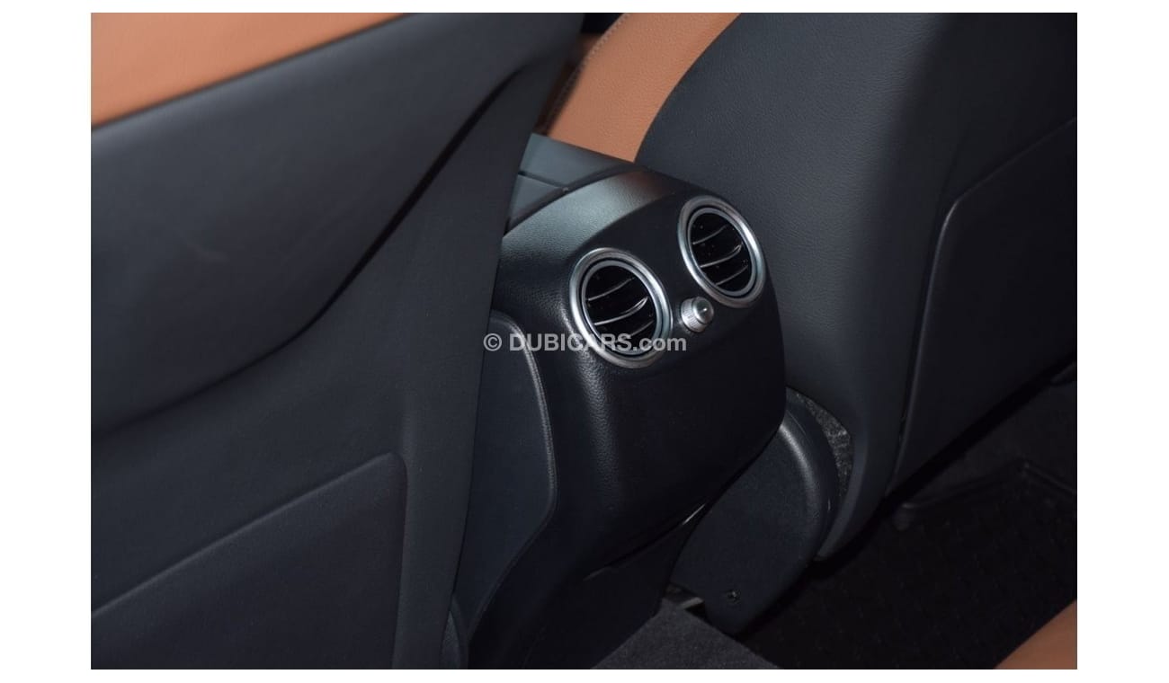 Mercedes-Benz GLC 300 4MATIC AMG_ Heads up display