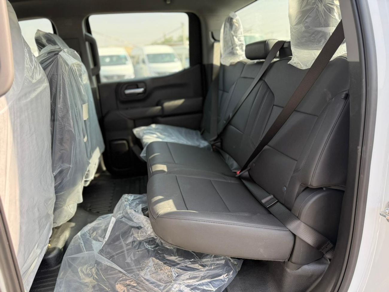 Chevrolet Silverado 5.3 V8 RST 5.3 V8 GCC SPECS