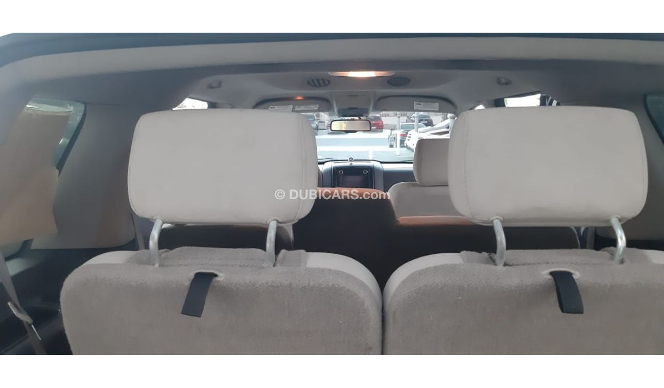 فورد إكسبلورر خليجى رقم 2 مثبت سرعة - رنجات - حساسات - شاشة - تحكم كاميرا خلفية بحالة ممتازة لاتحتاج لأى مصاريف