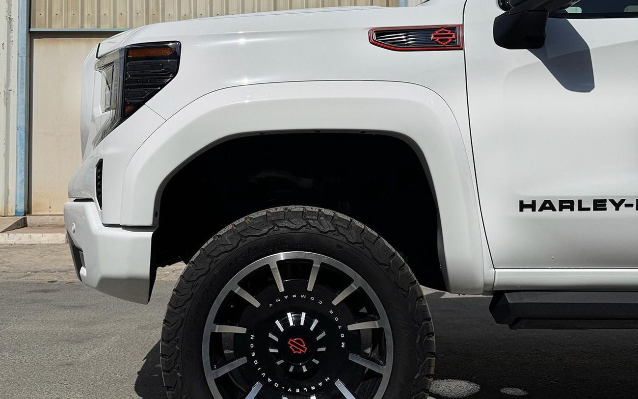 جي أم سي سييرا 6.2 V8 1500 AT4 harley davidson in LEFT HAND DRIVE