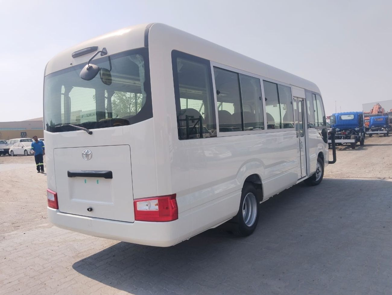 Toyota Coaster 4.2L DIESEL M/T 30 SEATER BUS(ONLY EXPORT TO AFRICA)