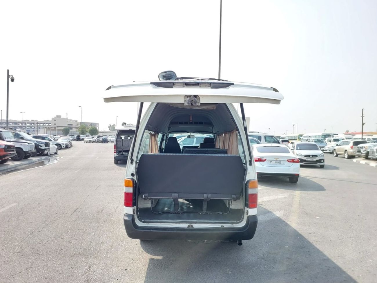 تويوتا هاياس TOYOTA HIACE COMMUTER VAN RHD 2001 MODEL 3.0 L DIESEL MANUAL(PM08349)